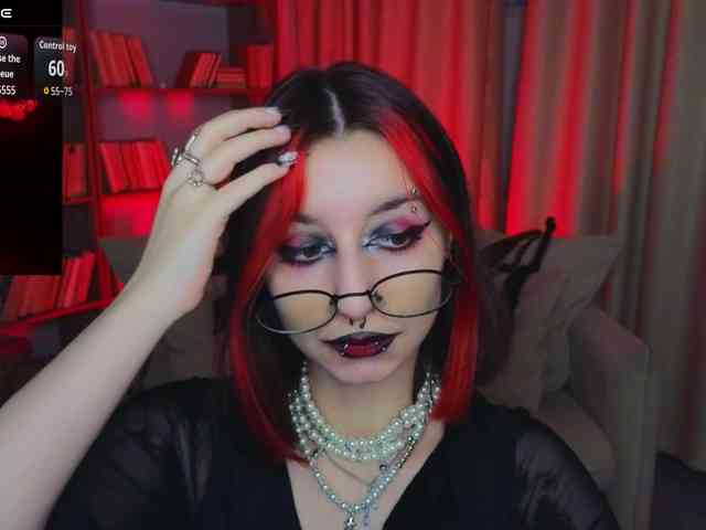 MistressMarcelline webcam