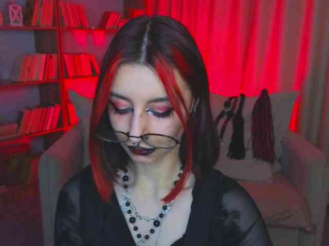 MistressMarcelline webcam