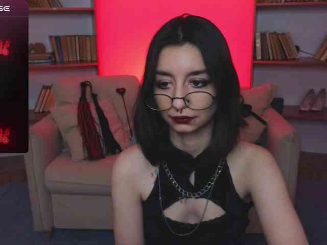 MistressMarcelline webcam