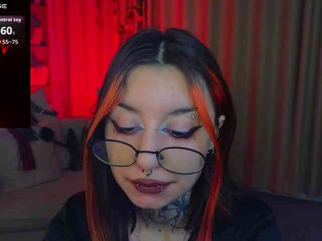 MistressMarcelline webcam