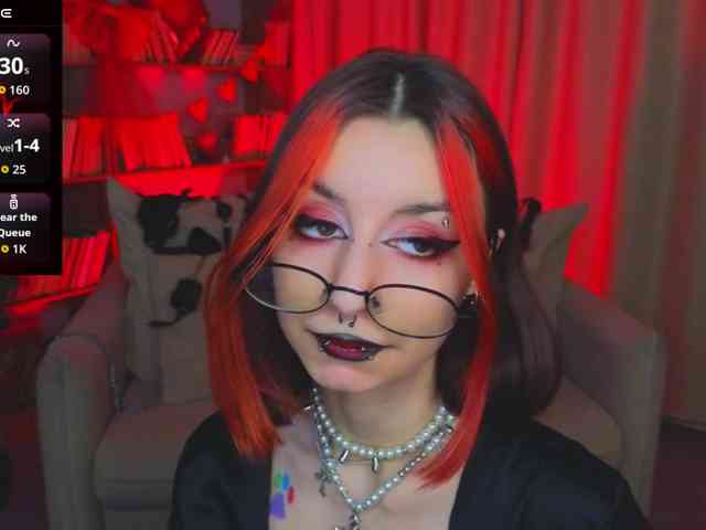 MistressMarcelline webcam