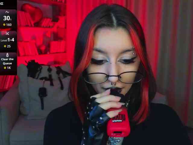 MistressMarcelline webcam