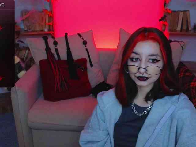 MistressMarcelline webcam
