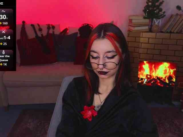 MistressMarcelline webcam