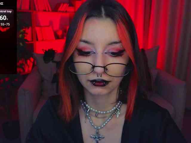 MistressMarcelline webcam