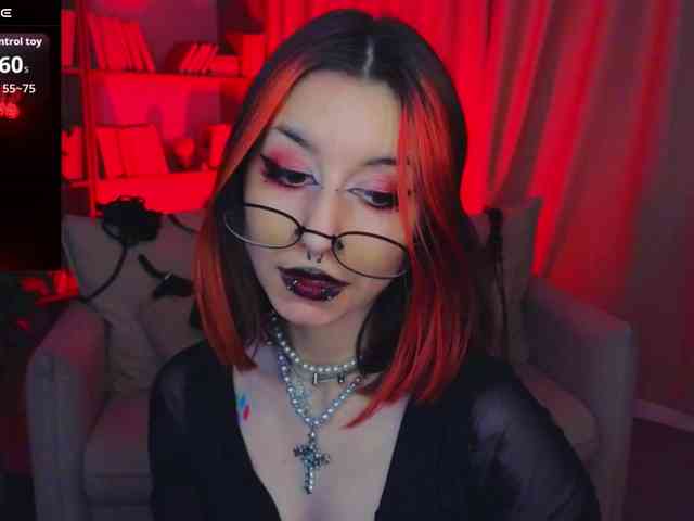 MistressMarcelline webcam