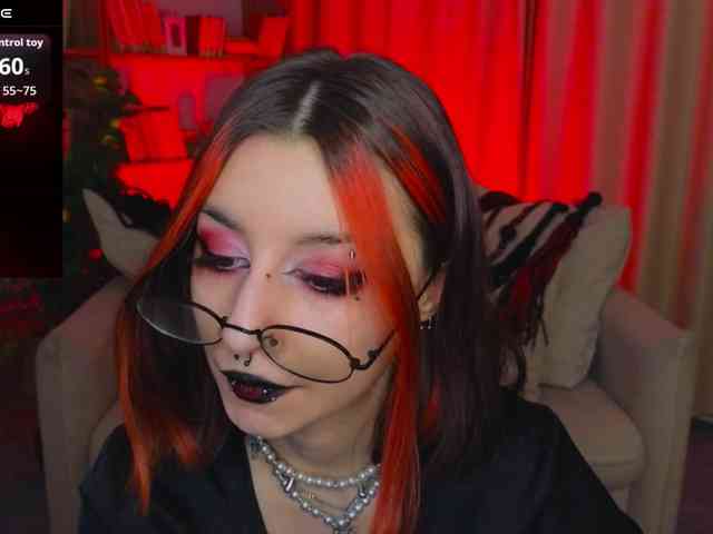 MistressMarcelline webcam