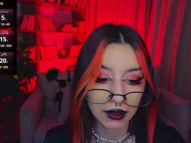 MistressMarcelline webcam