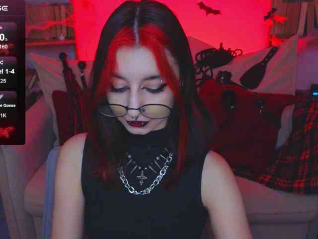 MistressMarcelline webcam