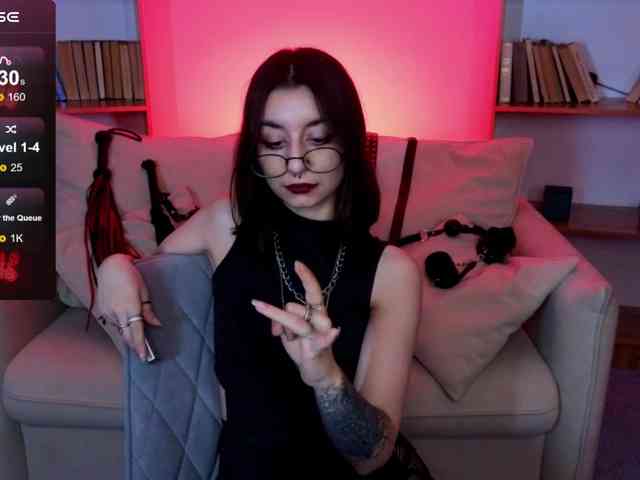 MistressMarcelline webcam