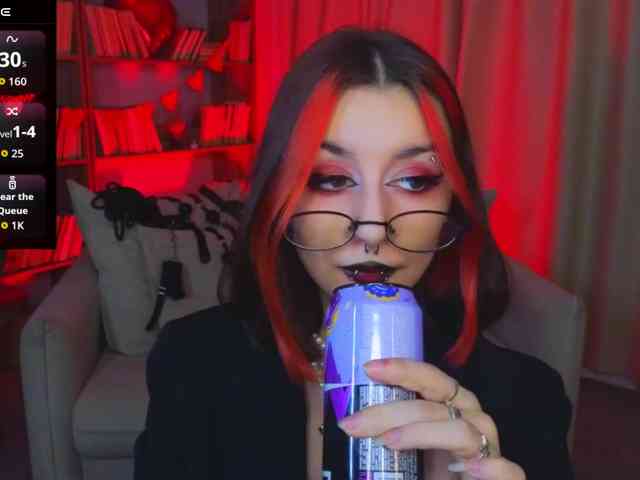 MistressMarcelline webcam