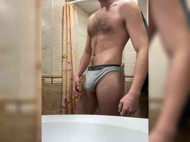 girixy Live Webcam on BongaCams