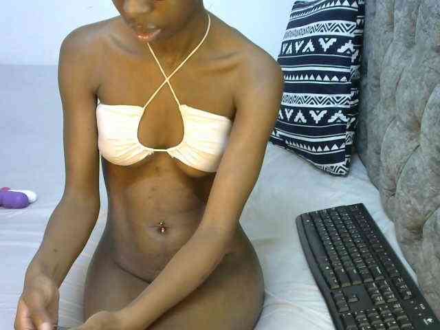 LittleMisscharming webcam