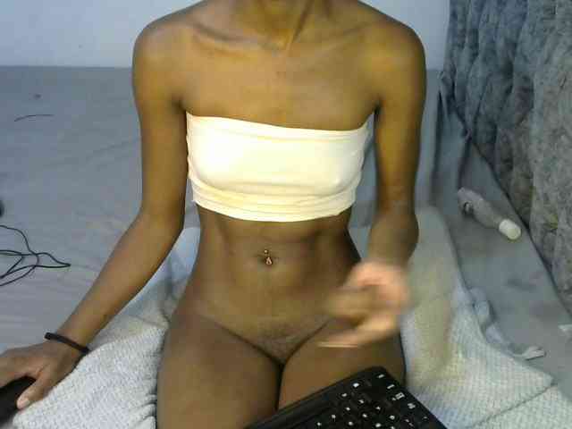 LittleMisscharming webcam