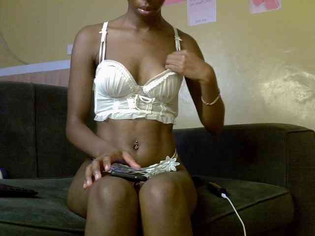 LittleMisscharming webcam