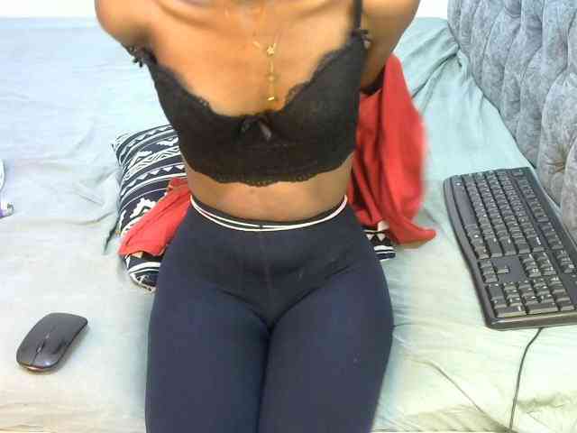 LittleMisscharming webcam