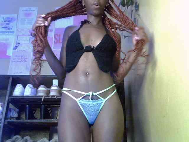 LittleMisscharming webcam