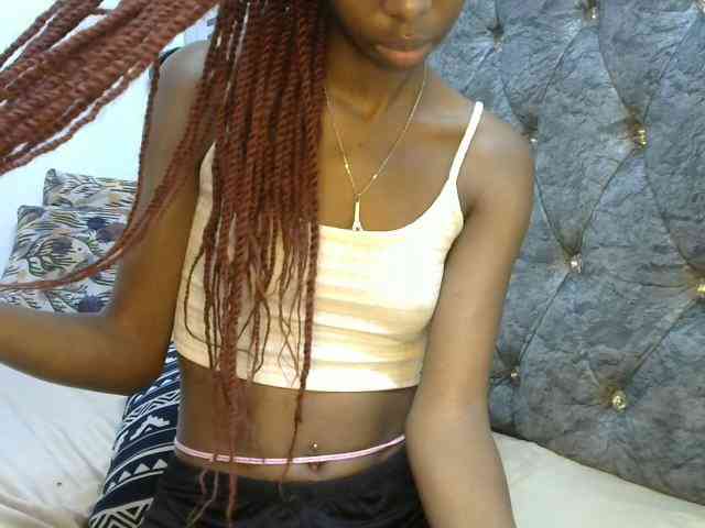 LittleMisscharming webcam
