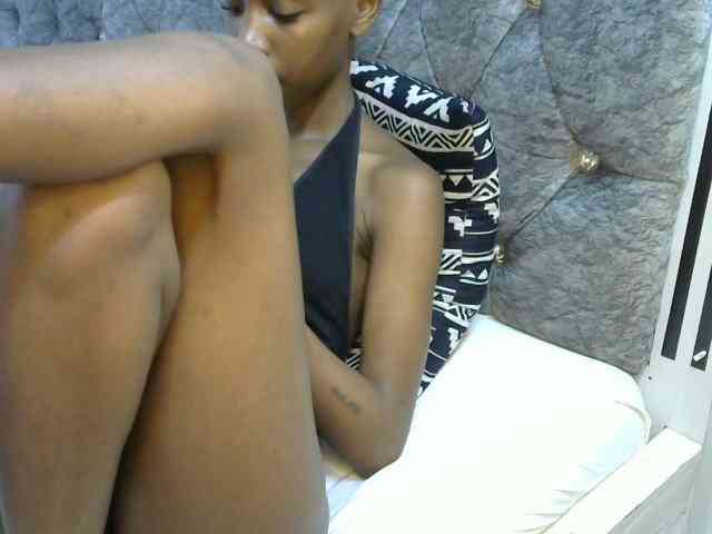 LittleMisscharming webcam