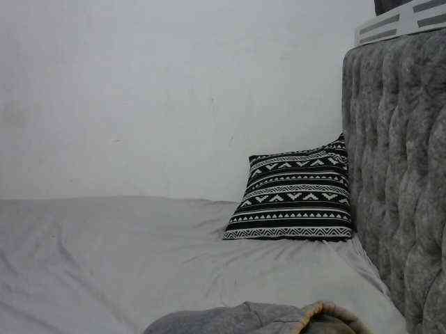 LittleMisscharming webcam