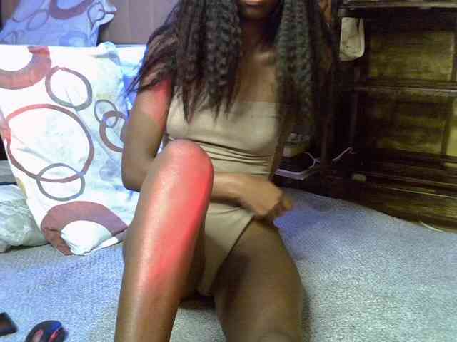 LittleMisscharming webcam