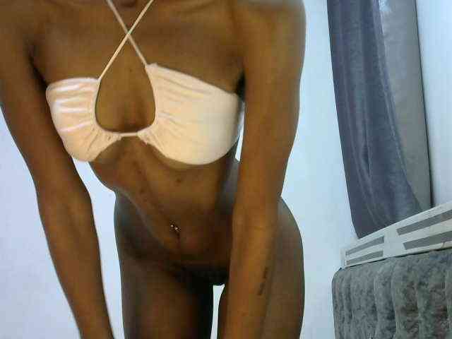 LittleMisscharming webcam