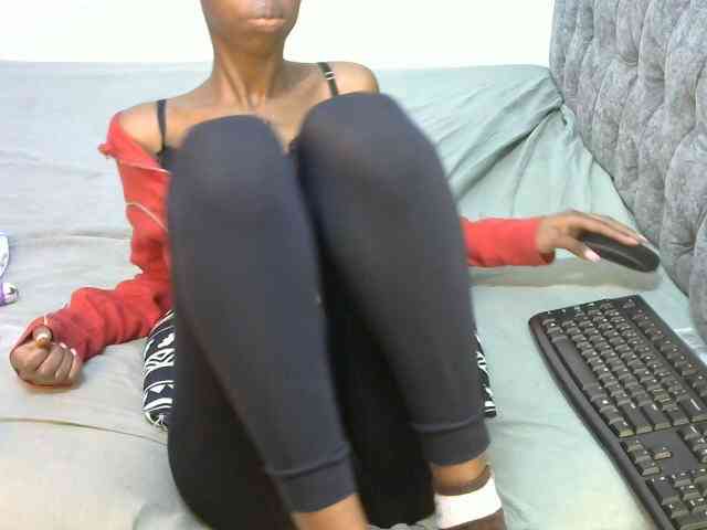 LittleMisscharming webcam