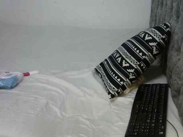 LittleMisscharming webcam