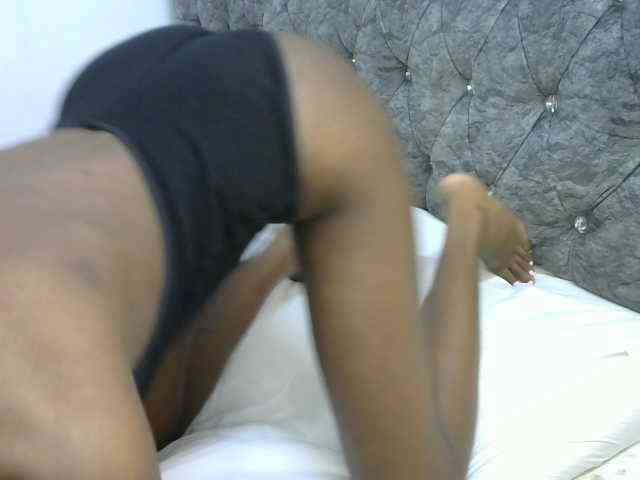LittleMisscharming webcam