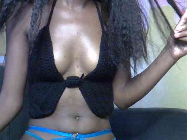 LittleMisscharming webcam