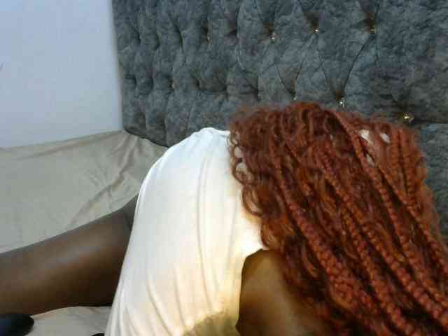 LittleMisscharming webcam
