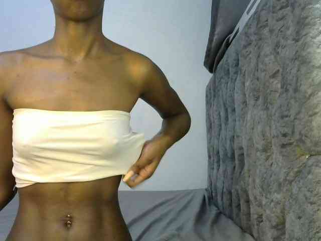 LittleMisscharming webcam
