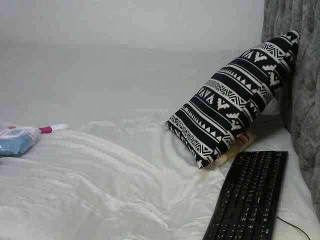 LittleMisscharming webcam