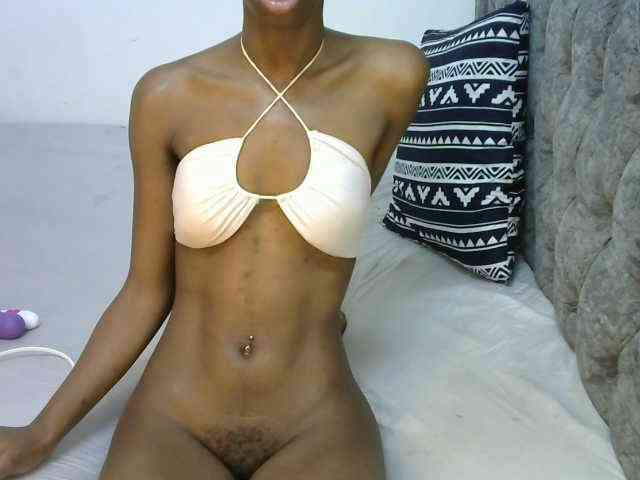 LittleMisscharming webcam