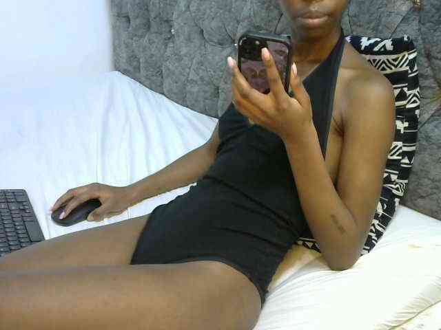 LittleMisscharming webcam