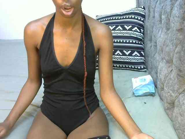 LittleMisscharming webcam