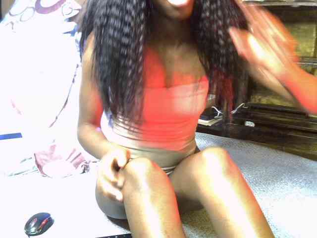 LittleMisscharming webcam