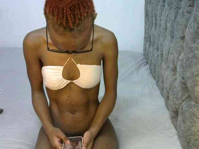 LittleMisscharming webcam