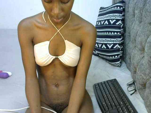 LittleMisscharming webcam