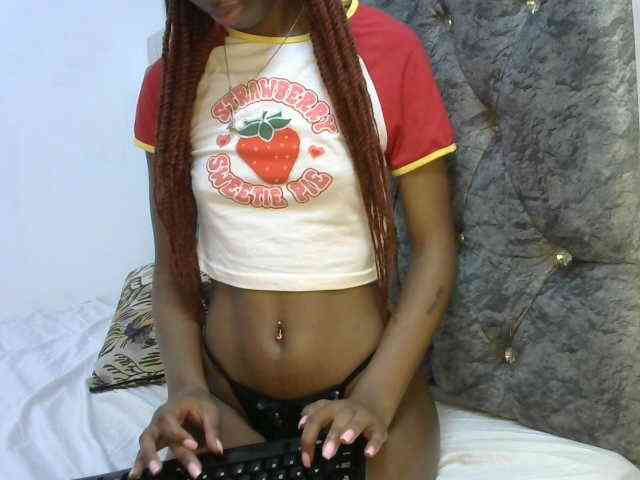 LittleMisscharming webcam
