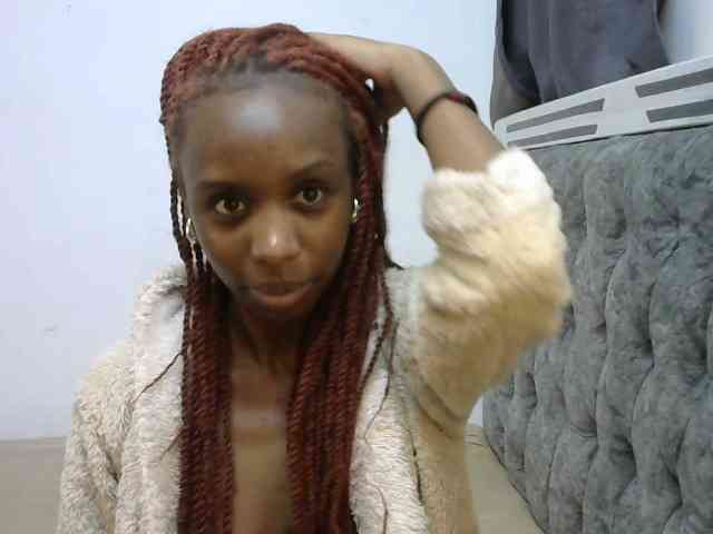 LittleMisscharming webcam