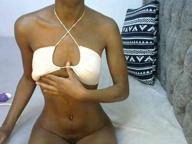 LittleMisscharming webcam