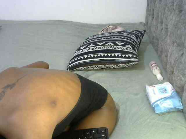 LittleMisscharming webcam