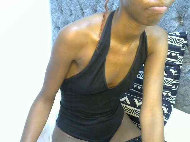 LittleMisscharming webcam