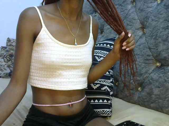 LittleMisscharming webcam