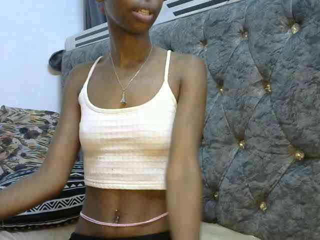 LittleMisscharming webcam