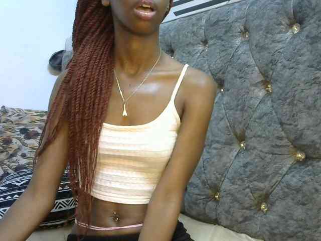 LittleMisscharming webcam