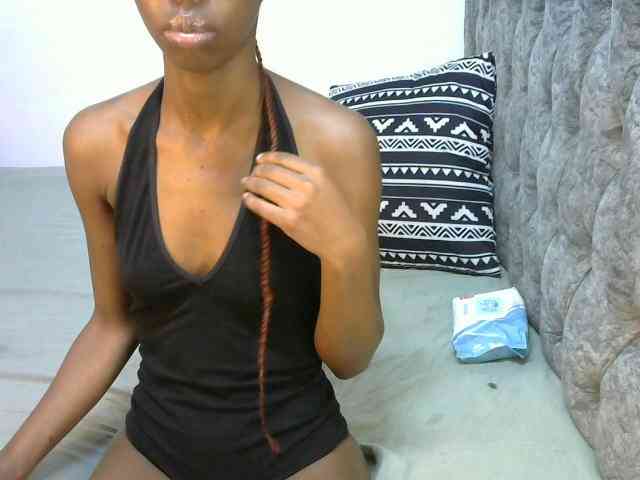 LittleMisscharming webcam