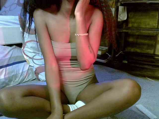 LittleMisscharming webcam