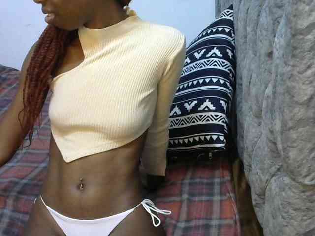 LittleMisscharming webcam